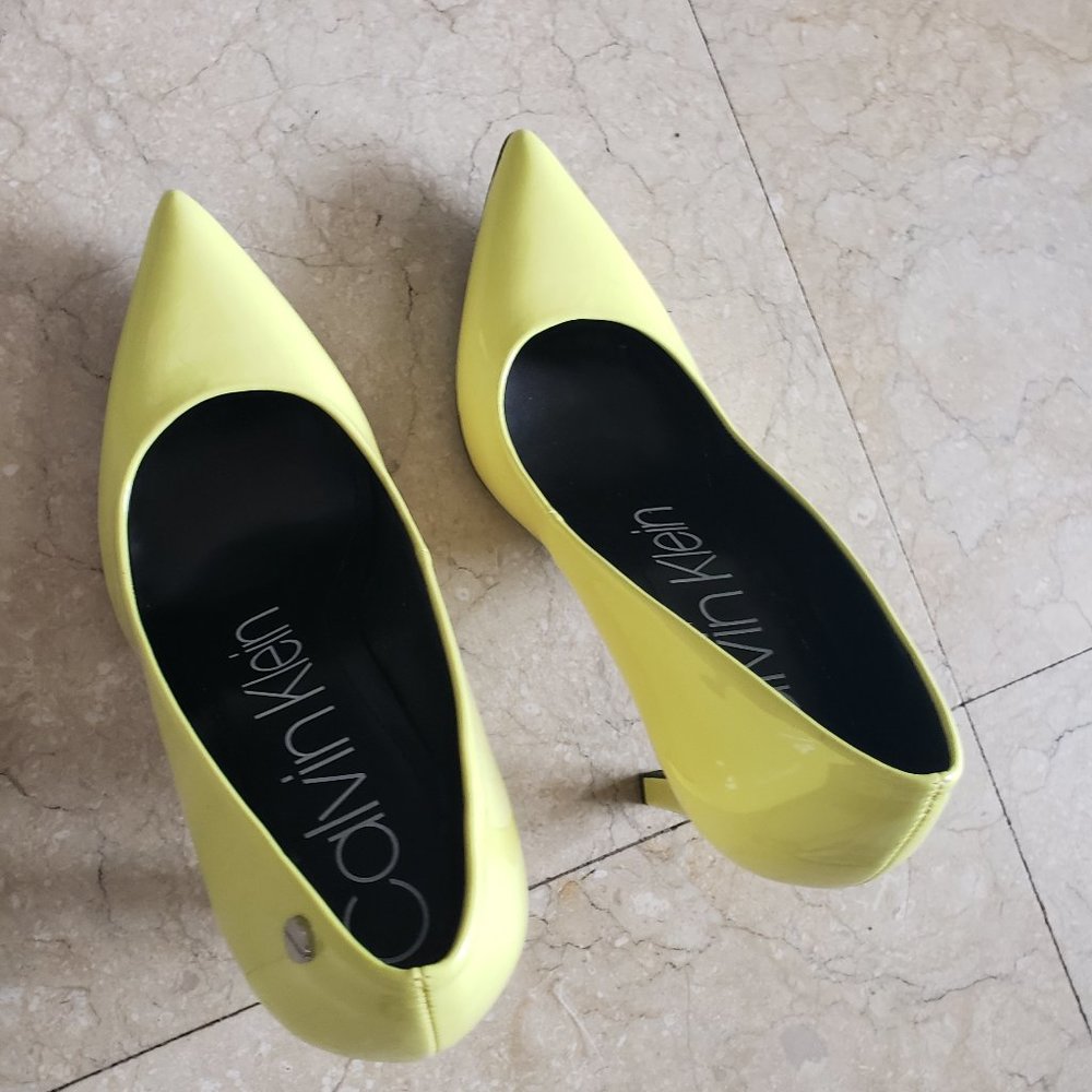 Calvin Klein Pointed Toe High Heels Pumps